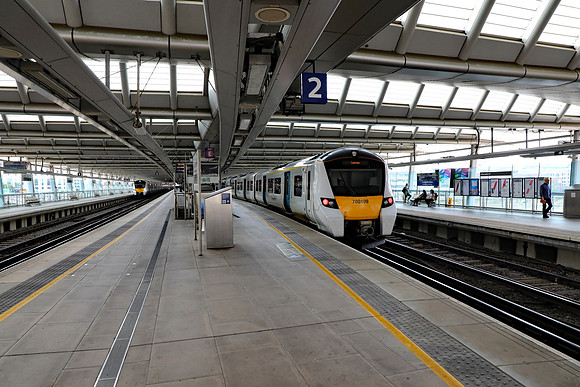 5DM44156e